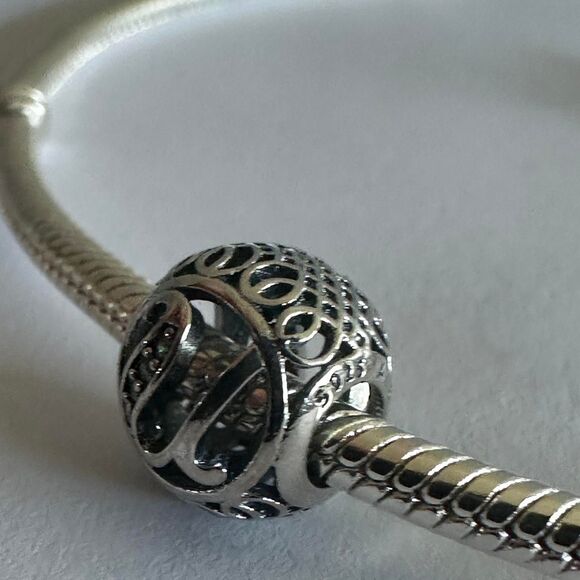 Authentic Pandora Silver Charm Initial Letter U - Picture 1 of 3